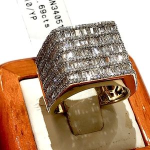 Gold and diamond ring